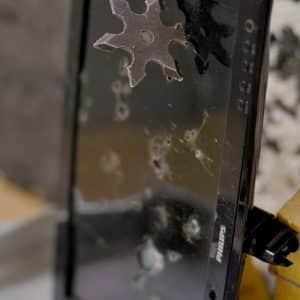 Метание ножей