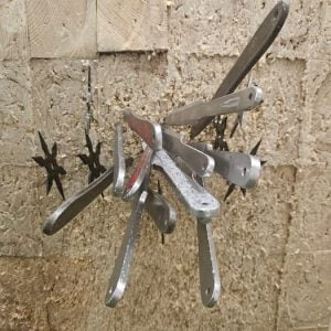 Метание ножей